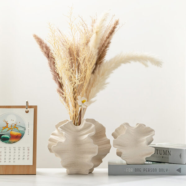 Ceramic coral Vase - Image 3