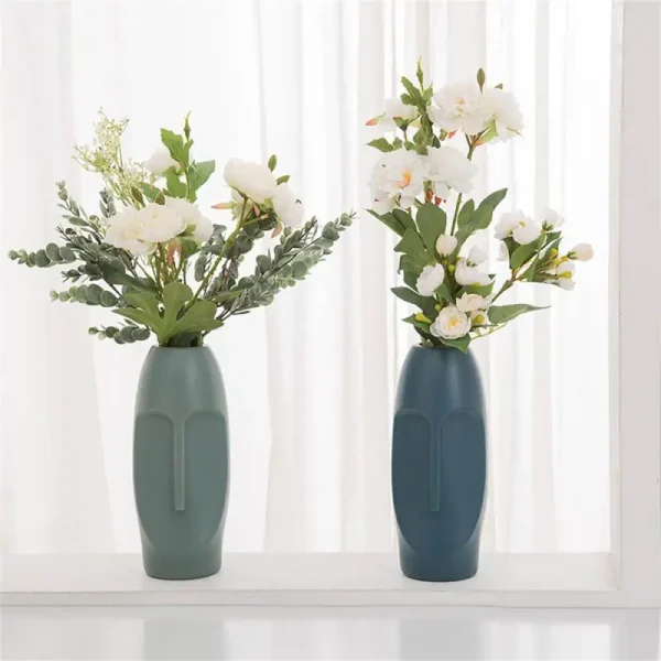 Nordic style face vase - Image 5